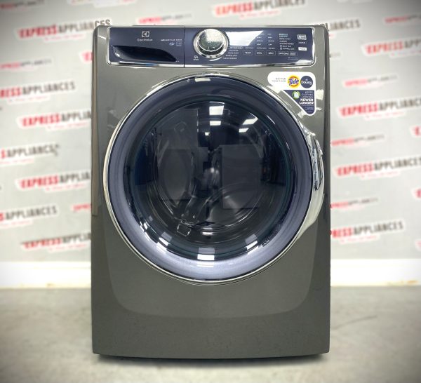 Open Box Electrolux 27” Front Load Washer ELFW7637AT For Sale