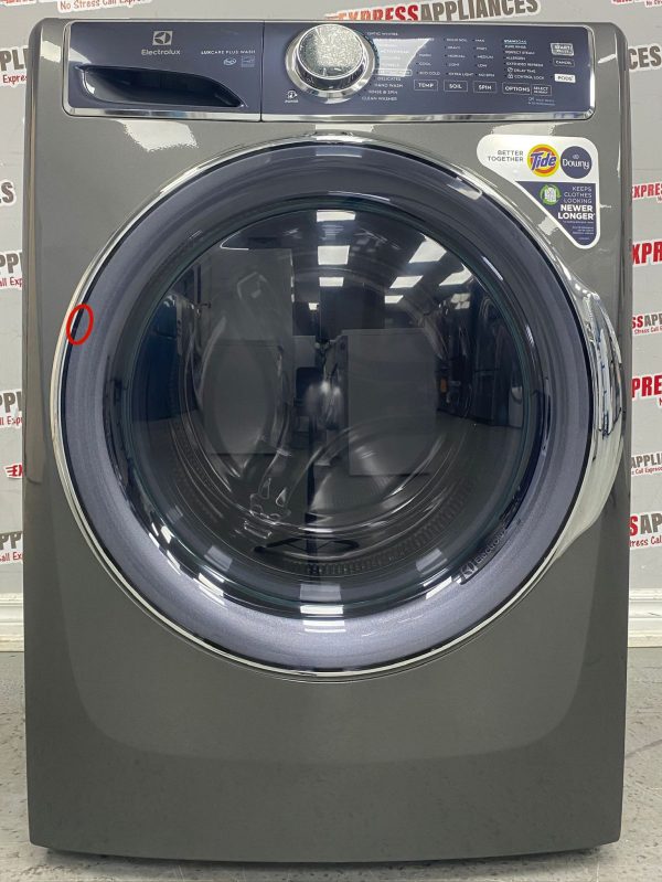 Open Box Electrolux 27” Front Load Washer ELFW7637AT For Sale