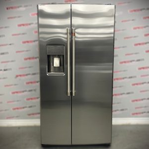 Open Box GE Cafe 36” Side-By-Side Refrigerator CZS22MP2NJS1 For Sale