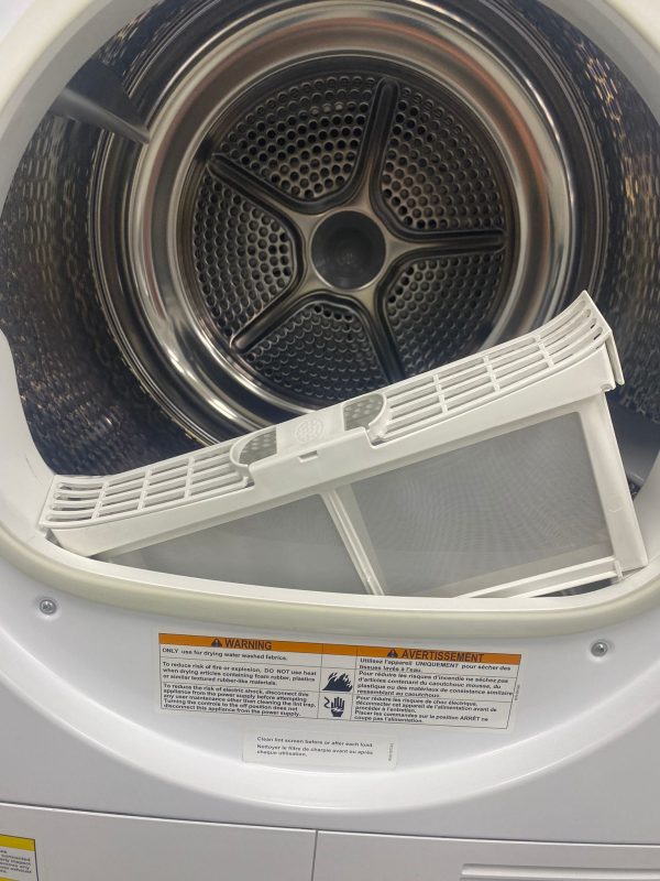 Used Bosch 24” Electric Stackable Dryer WTV76100CN For Sale