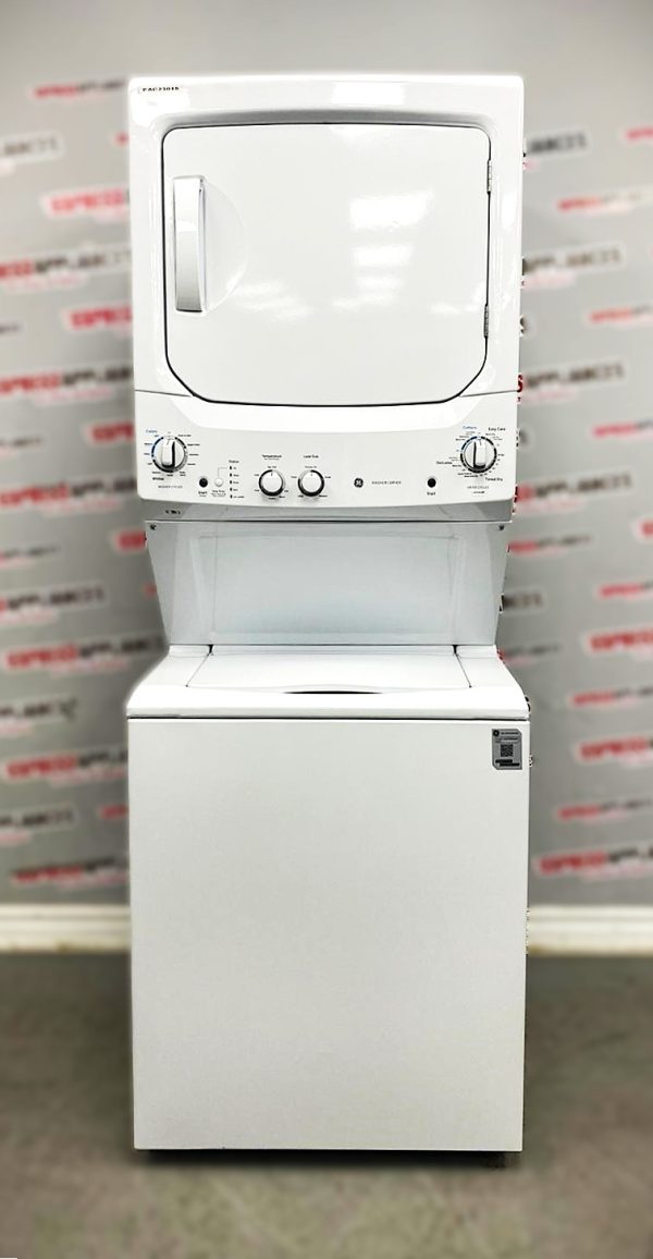 Open Box GE 27” Laundry Center Washer and Dryer GUV27ESMW0WW For Sale