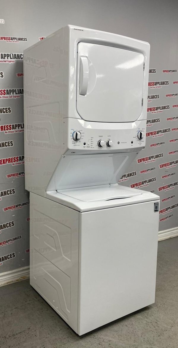 Open Box GE 27” Laundry Center Washer and Dryer GUV27ESMW0WW For Sale