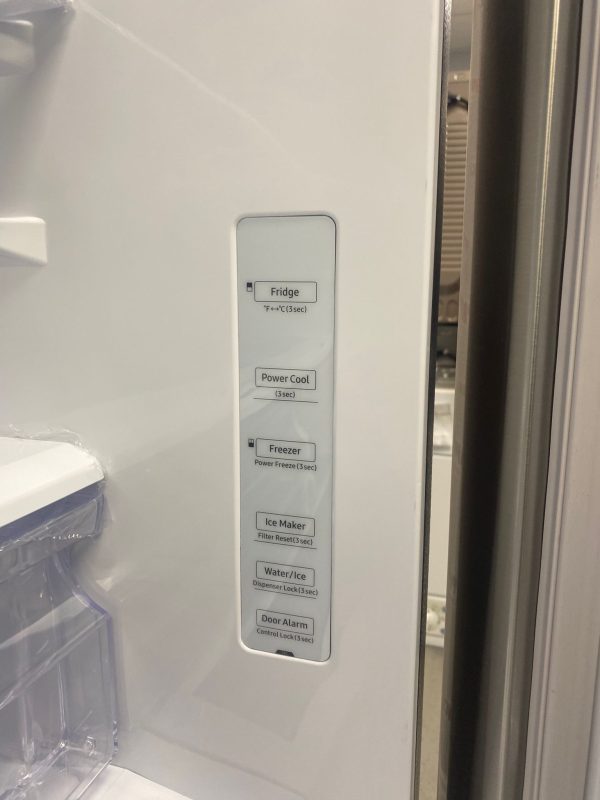 Open Box Samsung 36” French Door Refrigerator RF27T5201SR/AA For Sale