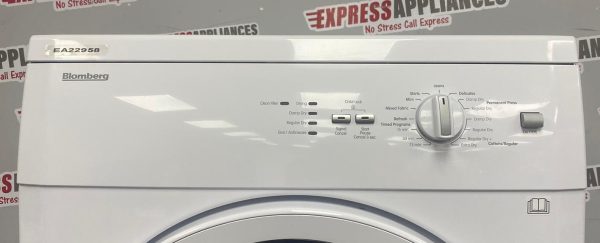 Used Blomberg 24” Front Load Washer and Electric Dryer Stackable Set WM77120NBL01 DV17542 For Sale