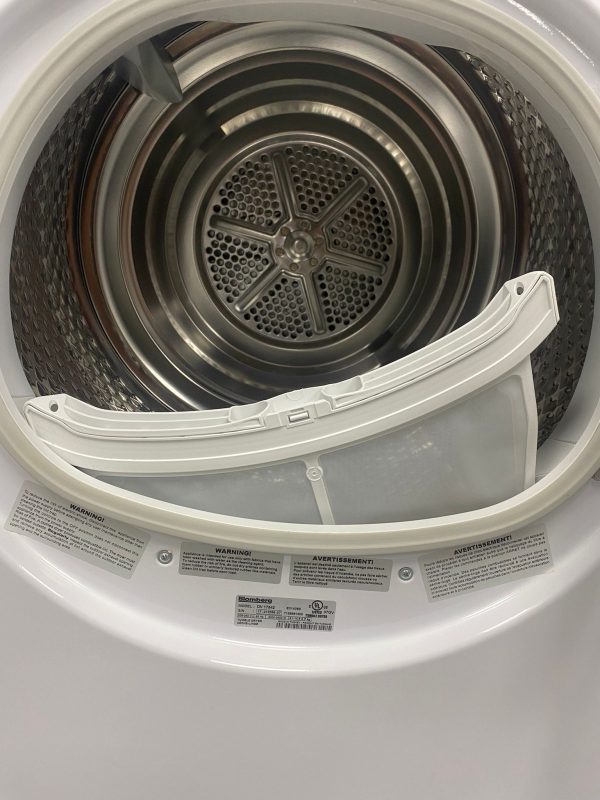 Used Blomberg 24” Stackable Electric Dryer DV17542 SKU: EA22965 For Sale