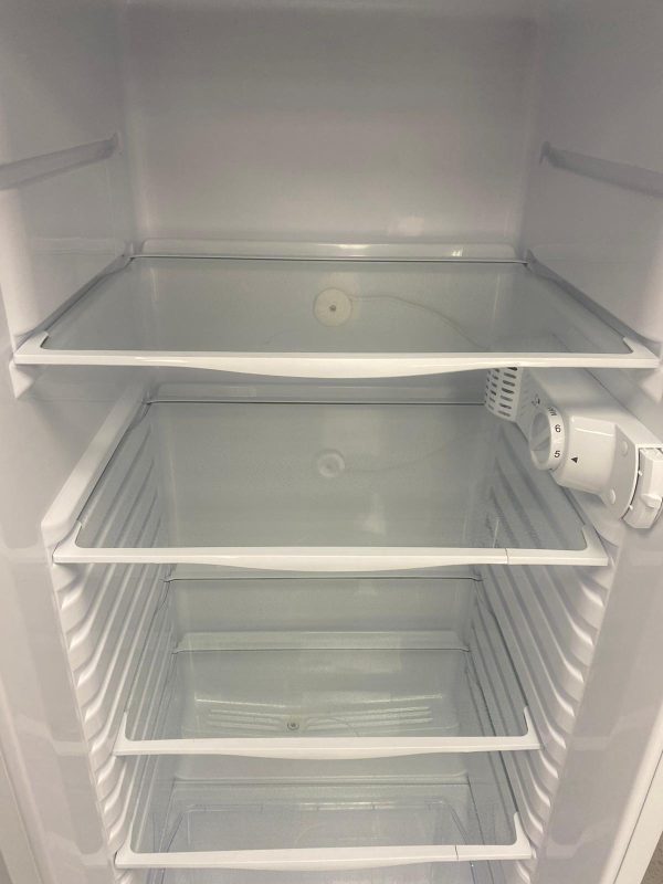 Used Danby 24" Freezerless Refrigerator DAR1102W For Sale