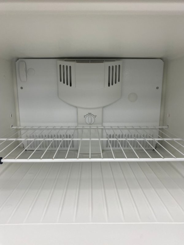 Used Frigidaire 30” Top Freezer Refrigerator CFTR1826LS4 For Sale