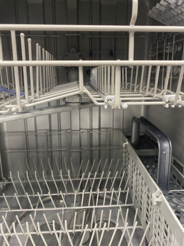 Used Samsung 24" Build-In Dishwasher DW80CG4021WQ For Sale