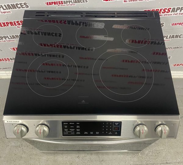 Used Samsung 30” Slide-in Electric Glass Top Stove NE63A8315SS/AC For Sale