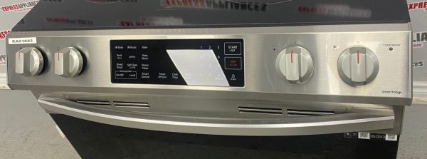 Used Samsung 30” Slide-in Electric Glass Top Stove NE63A8315SS/AC For Sale