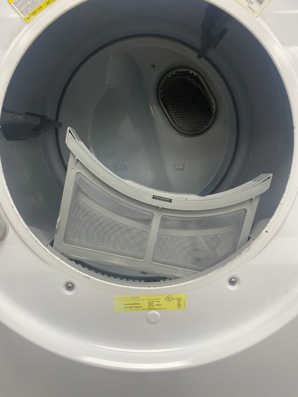 Used Samsung 27” Front Load Washer and Electric Dryer Stackable Set WF45M5100AW/A5 DV42H5000EW/AC SKU: REA22677 REA22681 For Sale