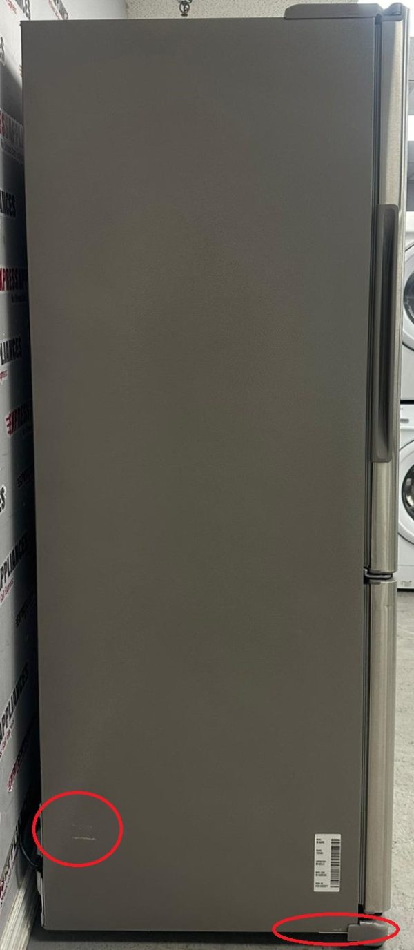 Used Samsung 32” Bottom Freezer Refrigerator RB194ABRS For Sale