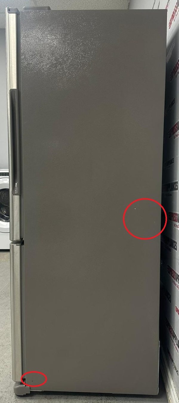 Used Samsung 32” Bottom Freezer Refrigerator RB194ABRS For Sale