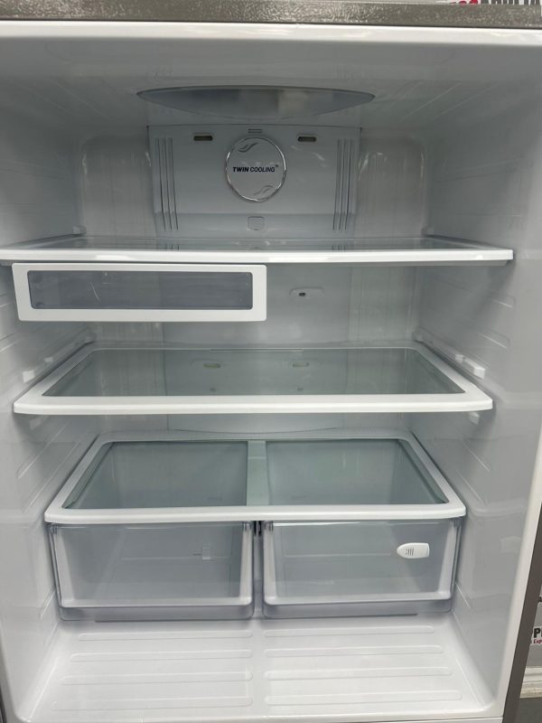 Used Samsung 32” Bottom Freezer Refrigerator RB194ABRS For Sale