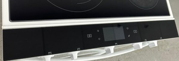 Used Whirlpool 30” Slide-In Glass Top Stove YWEE750H0HW4 For Sale