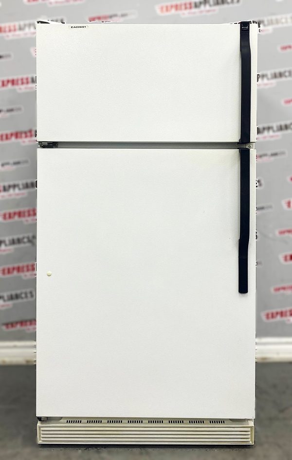 Used Whirlpool 31” Top Freezer Refrigerator YRF1637AW-1 For Sale