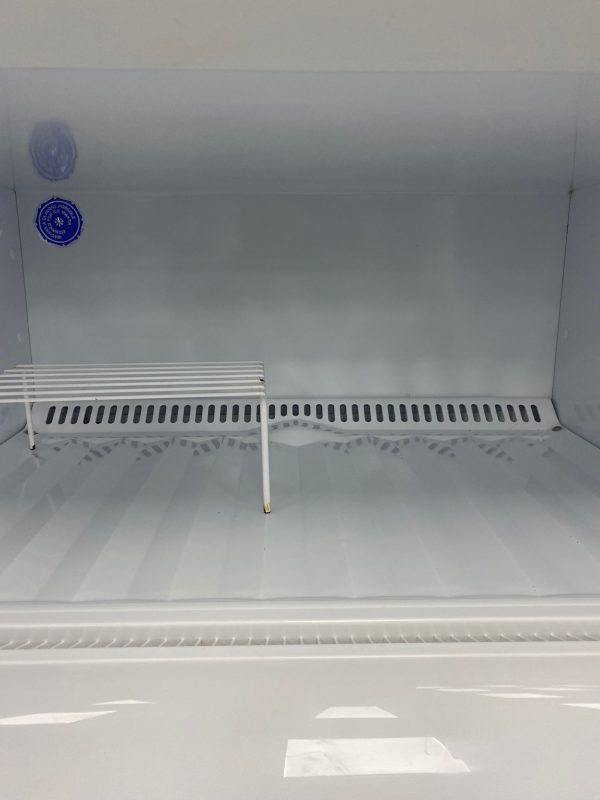 Used Whirlpool 31” Top Freezer Refrigerator YRF1637AW-1 For Sale