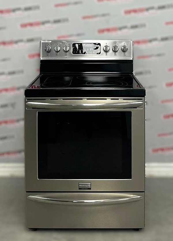 Used Frigidaire 30” Freestanding Glass Top Stove CGEF3059RFB For Sale