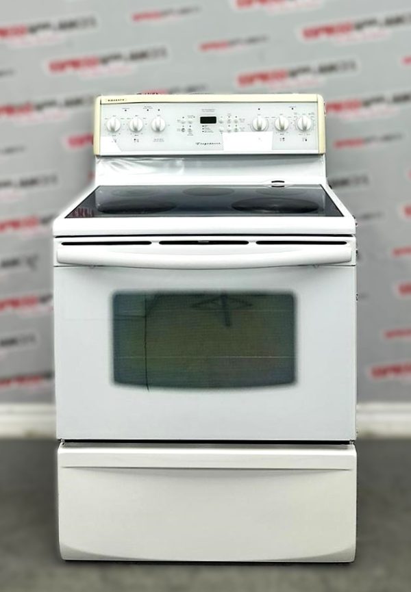 Used Frigidaire 30” Freestanding Glass Top Stove PFEF375CS1 For Sale