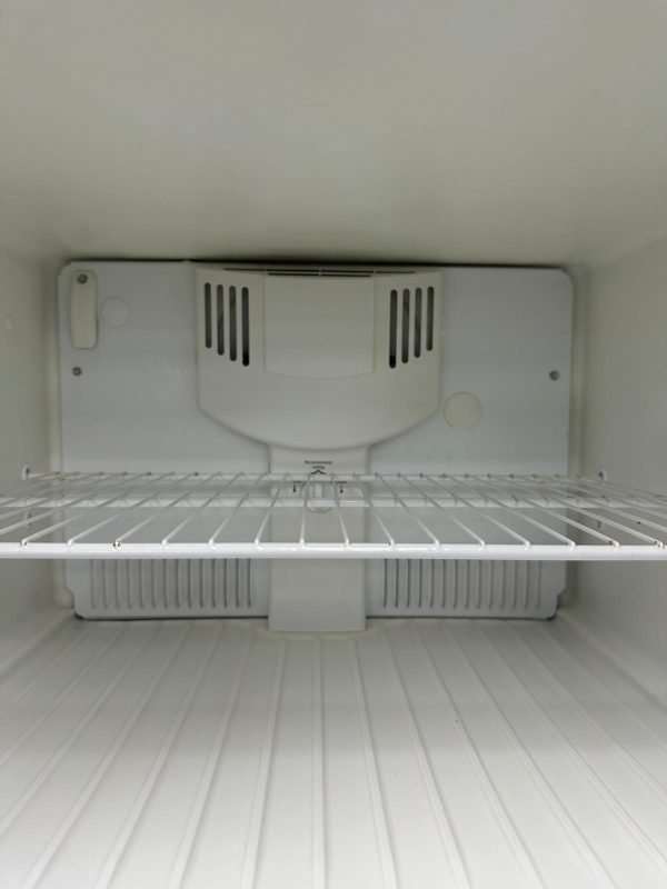 Used Kenmore 29” Top Freezer Refrigerator For Sale