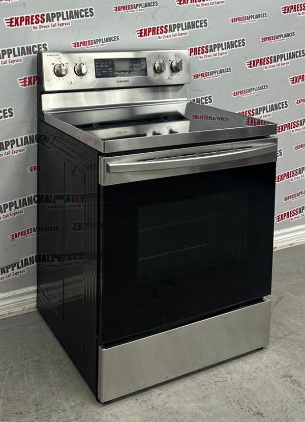 Used Samsung 30” Freestanding Glass Top Stove NE59R4321SS/AC For Sale