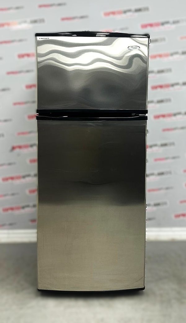 Used Whirlpool 29” Counter Depth Top Freezer Refrigerator ER8MHKXRS00 For Sale