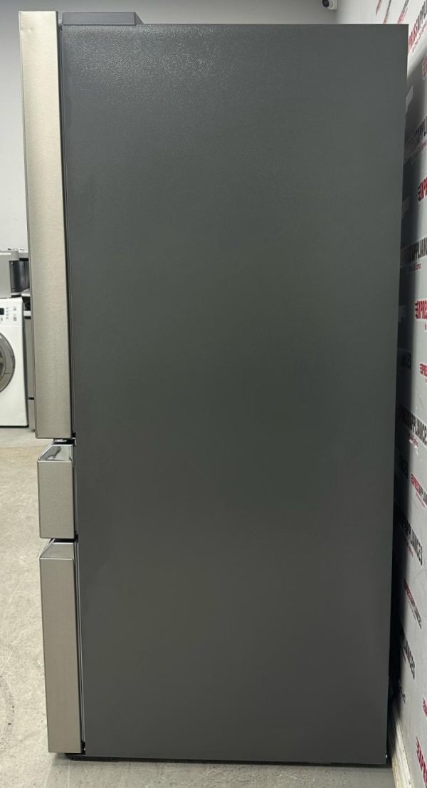 Open Box Frigidaire 36” French Door Refrigerator GRMN2872AF03 For Sale