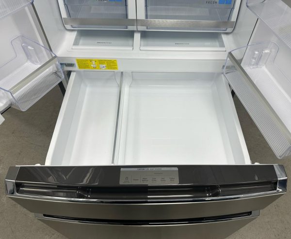 Open Box Frigidaire 36” French Door Refrigerator GRMN2872AF03 For Sale