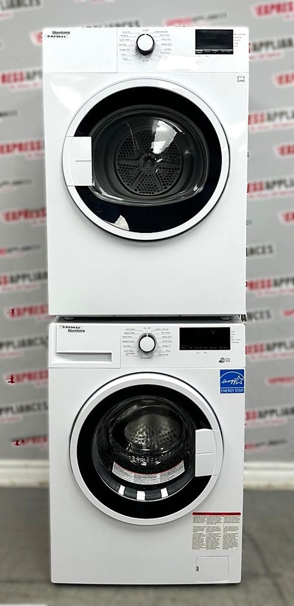 Used Blomberg 24” Front Load Washer and Electric Dryer Stackable Set WM72200W DV17600W For Sale