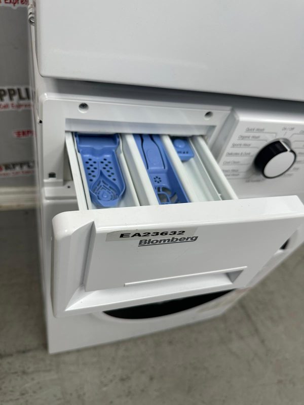 Used Blomberg 24” Front Load Washer and Electric Dryer Stackable Set WM72200W DV17600W For Sale