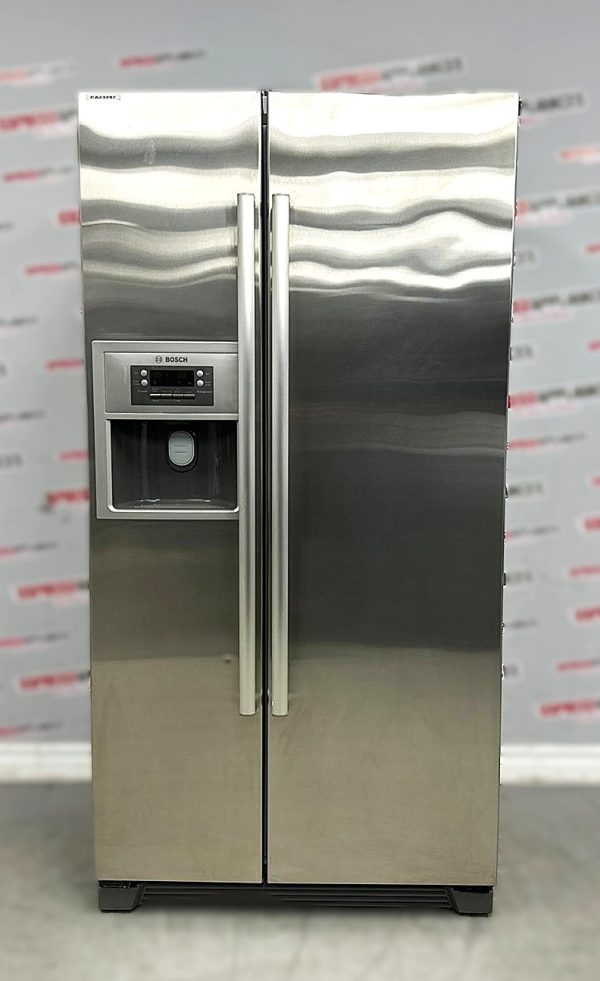 Used Bosch 36” Counter Depth Side-By-Side Refrigerator B20CS51SNS/02 For Sale