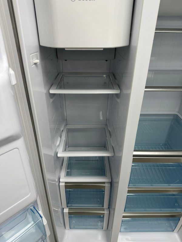 Used Bosch 36” Counter Depth Side-By-Side Refrigerator B20CS51SNS/02 For Sale