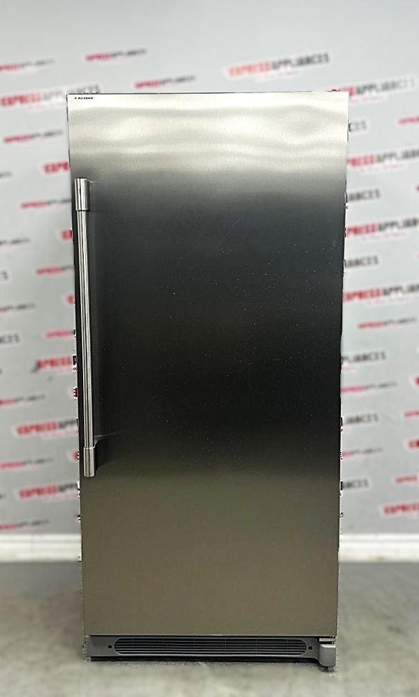 Used Electrolux 32” Counter Depth Freezerless Refrigerator FPRU19F8RFF SKU: EA23060 For Sale