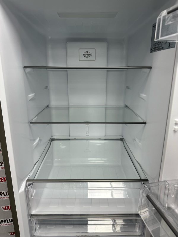 Used Fulgor Milano 24" Bottom Freezer Counter Depth Refrigerator FM4FBM24SS-D For Sale