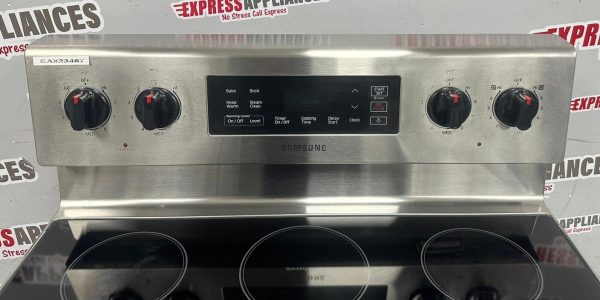 Used Samsung 30” Freestanding Glass Top Stove NE59K3310SS/AC For Sale