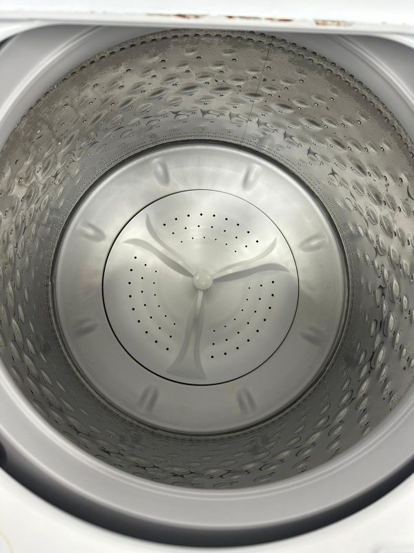 Used Whirlpool 27” Top Load Washer and 29” Electric Dryer Side-by-Side Set WTW5000DW0 YWED4850HW0 For Sale