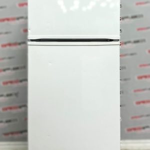 Used Whirlpool 28” Counter Depth Top Freezer Refrigerator W8RXCGFXQ02 For Sale