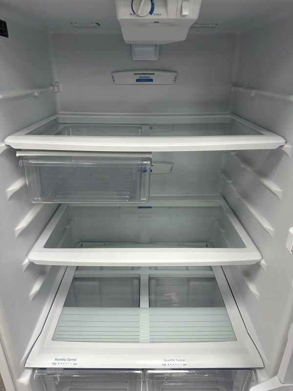 Used Whirlpool 28” Counter Depth Top Freezer Refrigerator W8RXCGFXQ02 For Sale