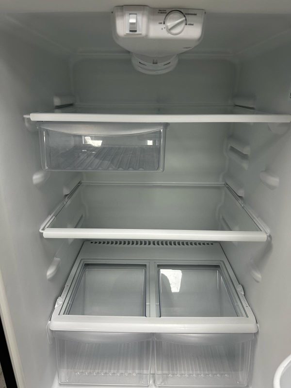 Used Frigidaire 28” Top Freezer Refrigerator FFHT1621QS4 For Sale