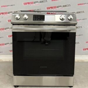 Used Samsung 30” Slide-In Induction Stove NE63B8411SS/AC For Sale Used Samsung 30” Slide-In Induction Stove NE63B8411SS/AC For Sale