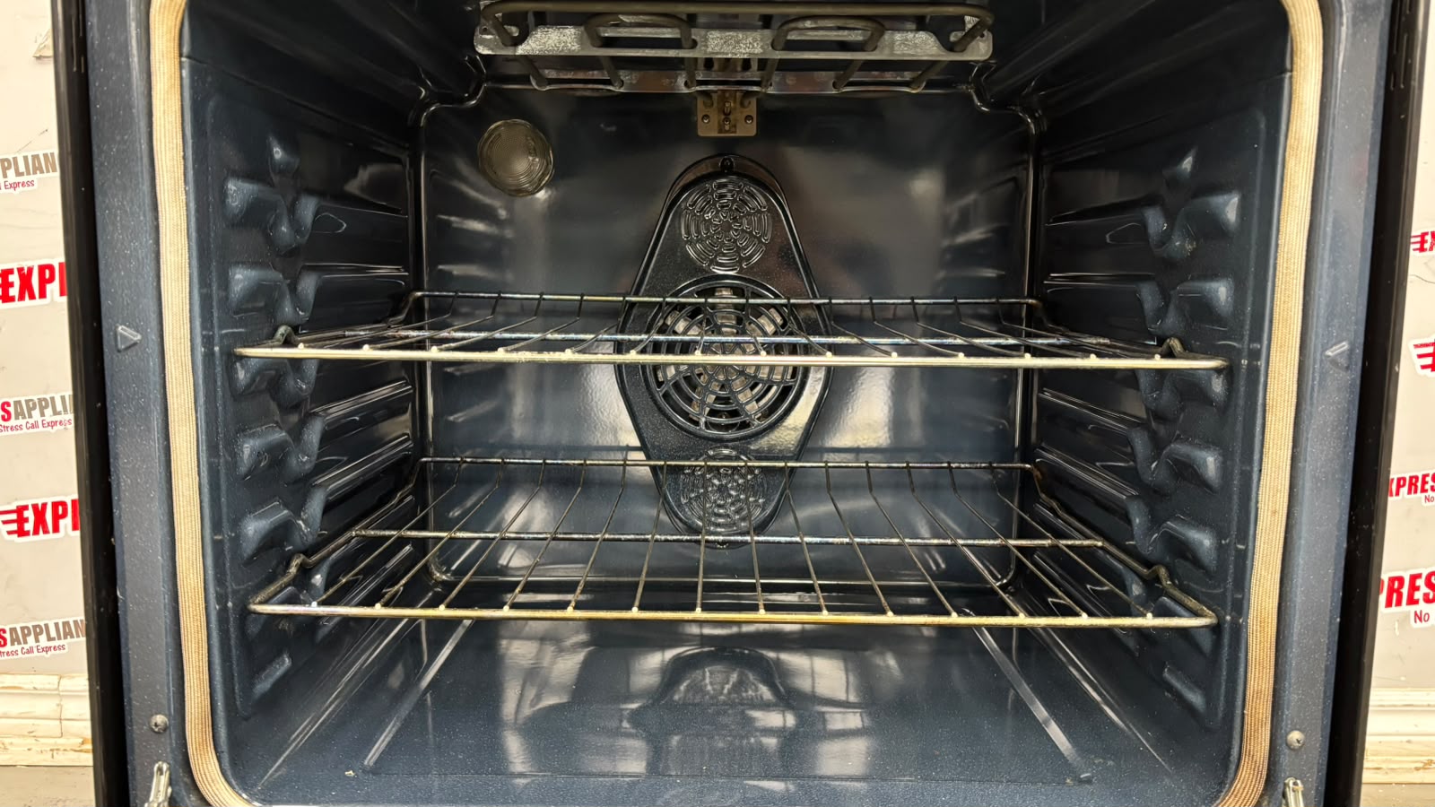 Used Samsung 30” Freestanding Glass Top Stove NE59J7630SS/AC For Sale Used Samsung 30” Freestanding Glass Top Stove NE59J7630SS/AC For Sale