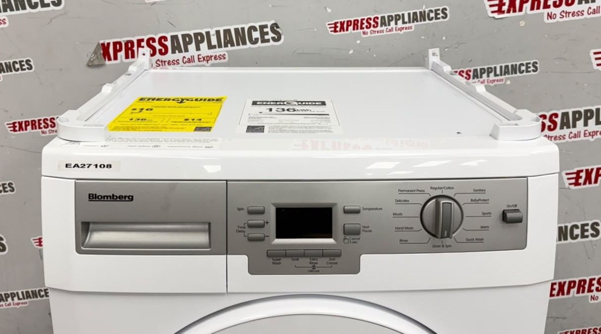 Used Blomberg 24" Front Load Washing Machine WM77110NBL01 For Sale Used Blomberg 24" Front Load Washing Machine WM77110NBL01 For Sale