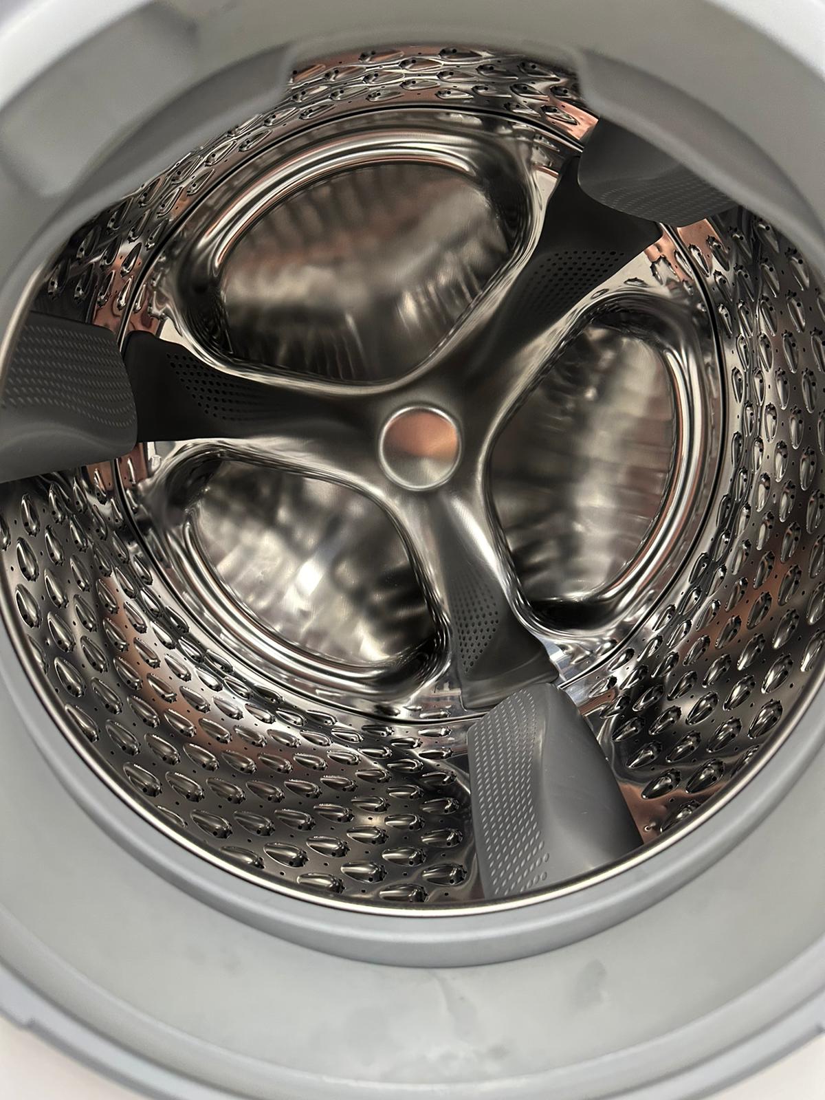 Used Bosch 24” Front Load Washer and Electric Dryer Stackable Set WAS20160UC WTV76100CN For Sale Used Bosch 24” Front Load Washer and Electric Dryer Stackable Set WAS20160UC WTV76100CN For Sale