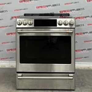 Open Box GE Cafe 30” Slide-In Glass Top Stove CCES700P2M3S1 For Sale