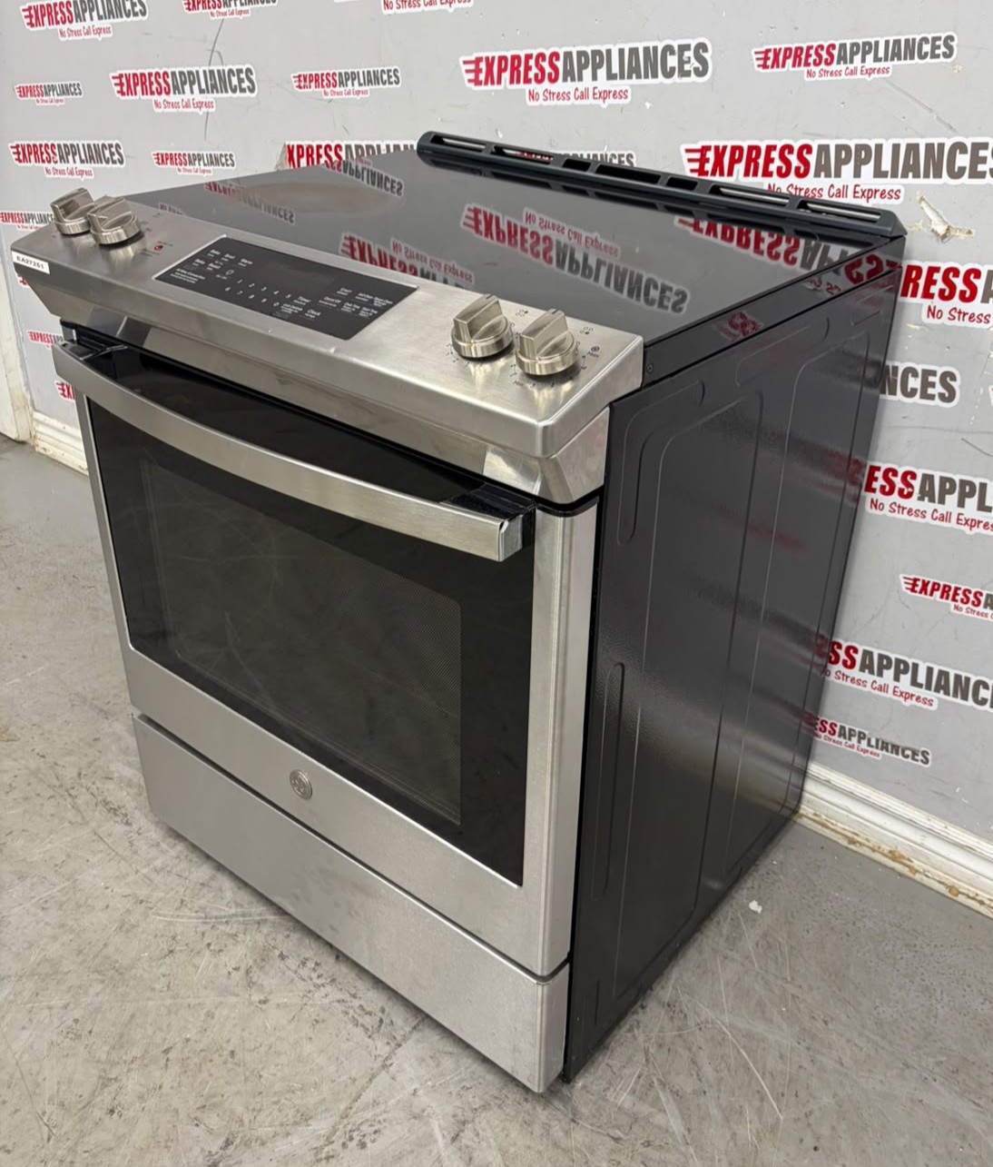 Used GE 30” Slide-In Glass Top Stove JCS830SM4SS For Sale Used GE 30” Slide-In Glass Top Stove JCS830SM4SS For Sale