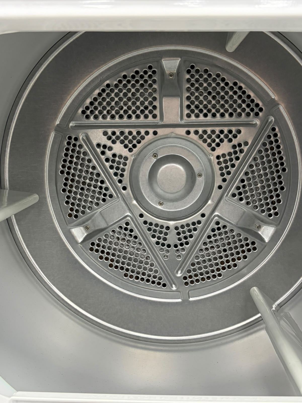 Used Beaumark 27” Electric Stackable Dryer BEF221CAS2 For Sale Used Beaumark 27” Electric Stackable Dryer BEF221CAS2 For Sale