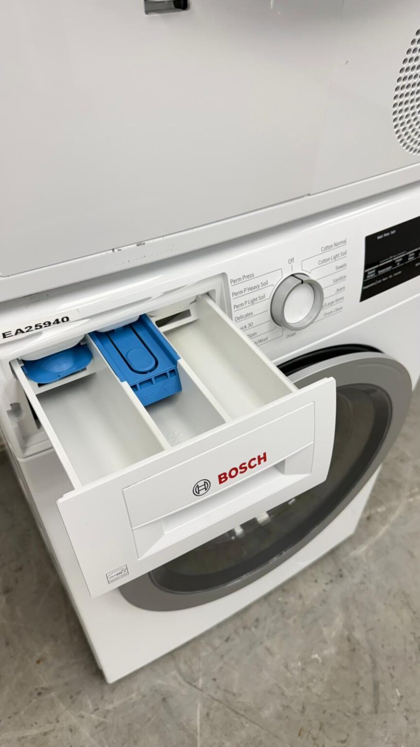 Used Bosch 24” Washer and Dryer Stackable Set WAT28401UC/20 WTG86401UC ...