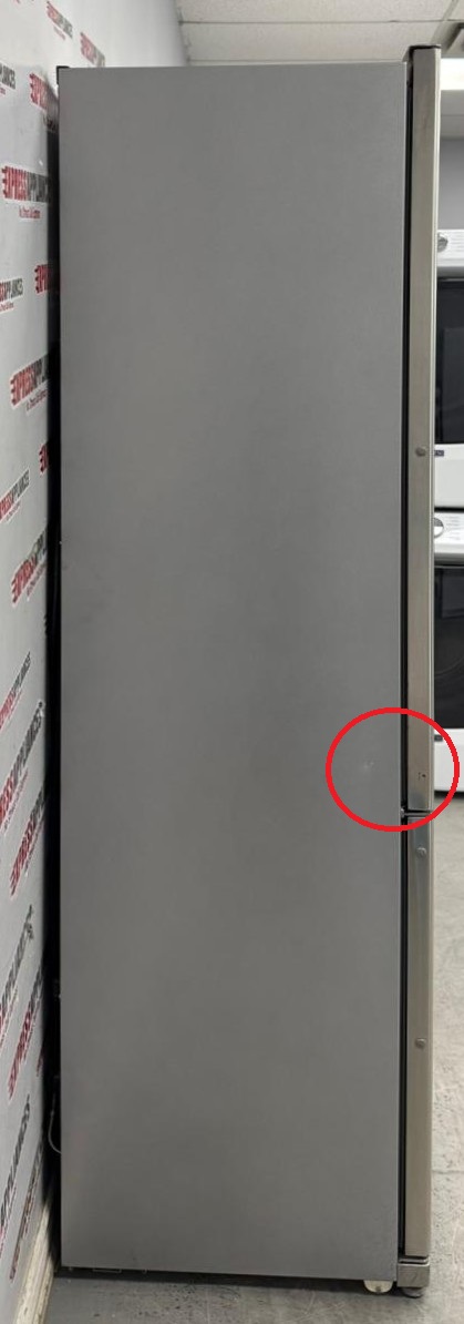 Used Blomberg 28” Bottom Freezer Refrigerator K70415HU/B790 For Sale Used Blomberg 28” Bottom Freezer Refrigerator K70415HU/B790 For Sale