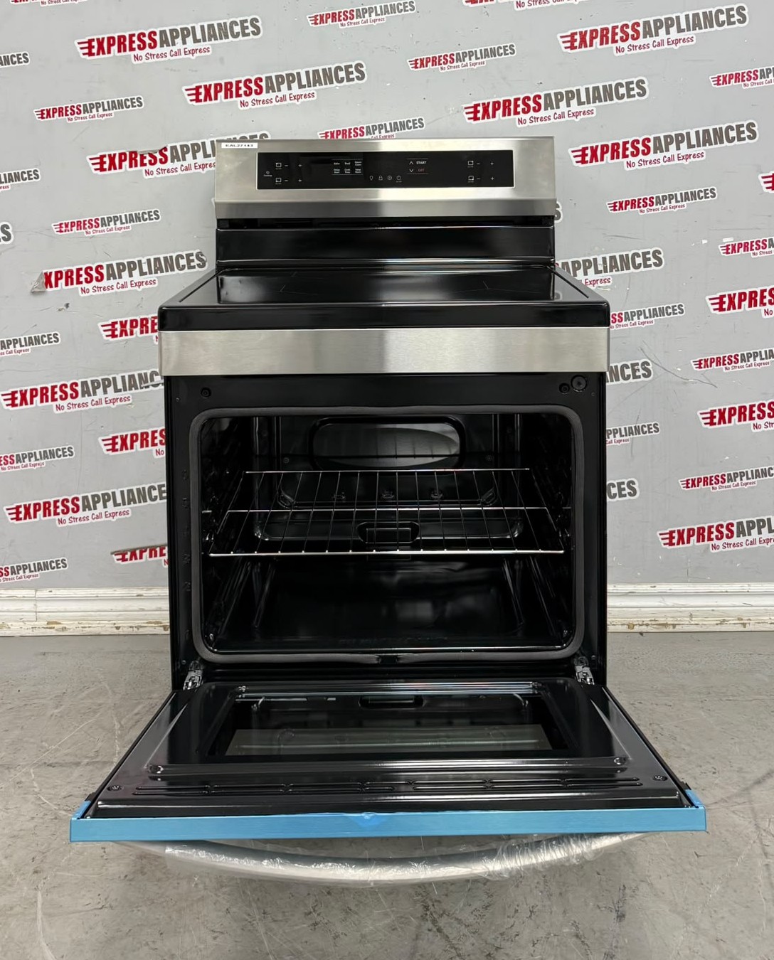 Open Box Frigidaire 30” Freestanding Induction Stove FCRI306CASA For Sale Open Box Frigidaire 30” Freestanding Induction Stove FCRI306CASA For Sale
