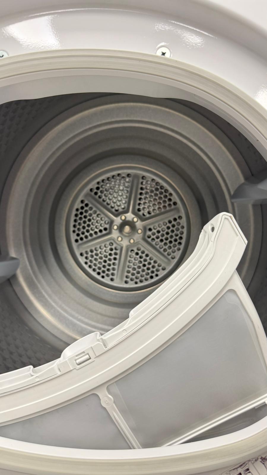 Used Blomberg 24” Electric Stackable Dryer DV17600W SKU: EA26904 For Sale Used Blomberg 24” Electric Stackable Dryer DV17600W SKU: EA26904 For Sale